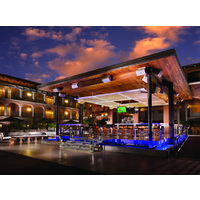 The Fairmont Scottsdale Princess specializes in outdoor hangouts. 